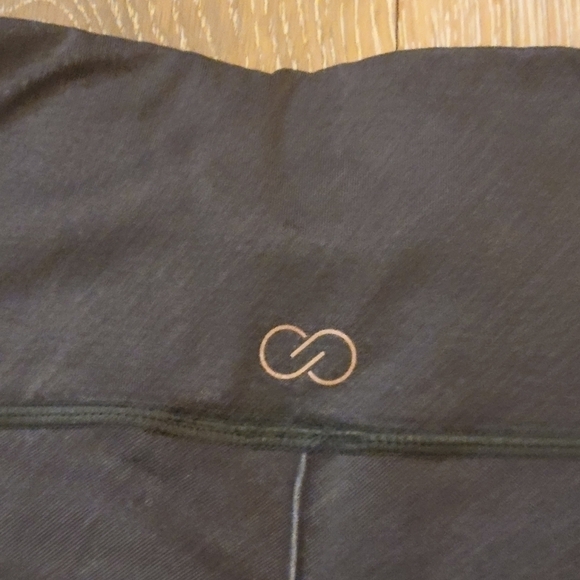 Calia Women's grey legging w/ floral eyelet design size XS - Picture 4 of 9